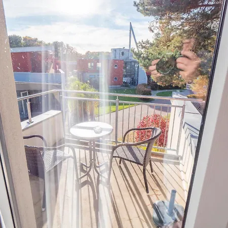 Marina Eldenburg - Ferienhäuser Und Bootsverleih Am Tor Zur Müritz Apartment Waren (Müritz)