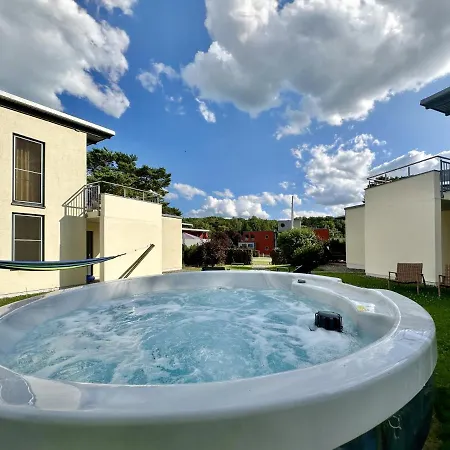 Marina Eldenburg - Ferienhäuser Und Bootsverleih Am Tor Zur Müritz Apartment *