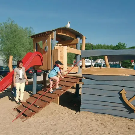 Ξενοδοχείο Marina Eldenburg - Ferienhauser Und Bootsverleih Am Tor Zur Muritz *