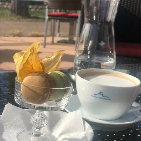 Marina Eldenburg - Ferienhauser Und Bootsverleih Am Tor Zur Muritz *